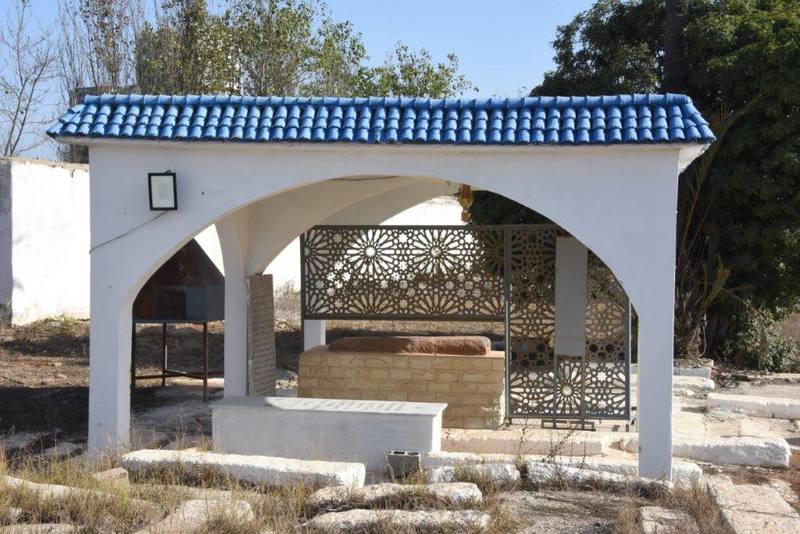 maroc rabat av jazirat al arabe cimetiere juif tombe sous abri DSC 3240 (3)